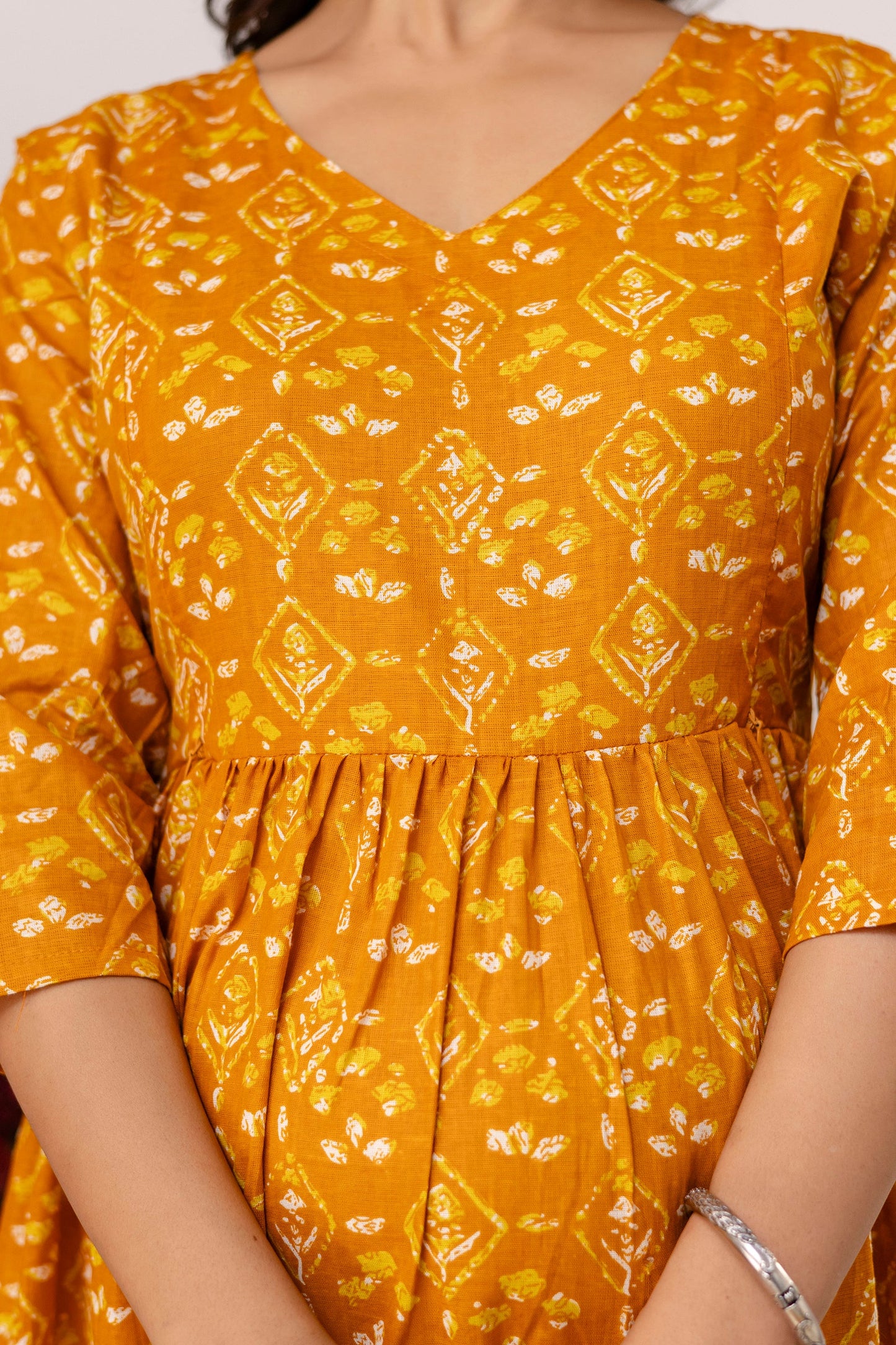 BUY 2 GET 1 FREE - Look Slim Red | Mustard | Blue