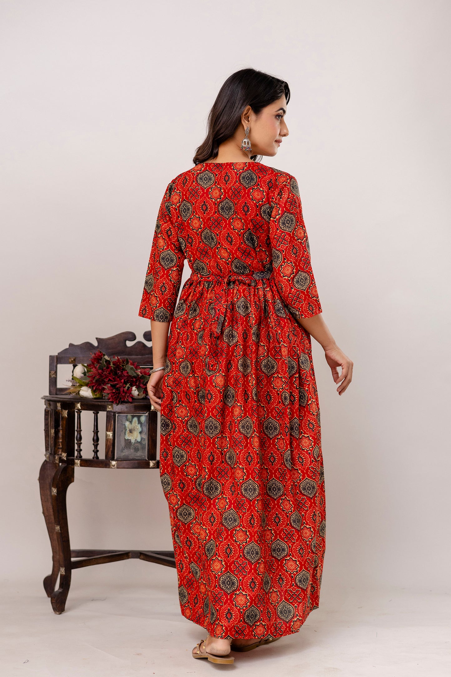 Buy 2 Get 1 Free - Deep Pockets, Hidden Feeding Zip & Adjustable Belt - Green, Cyan & Mughal Red